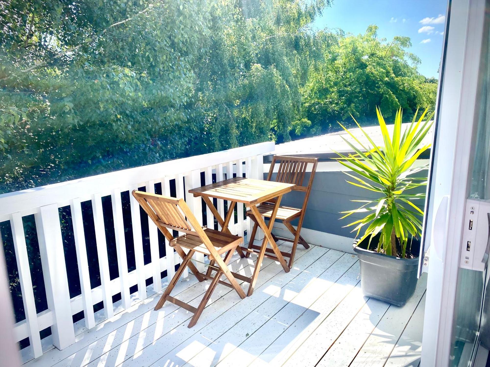 2 Mile Bay Guesthouse Таупо Екстер'єр фото